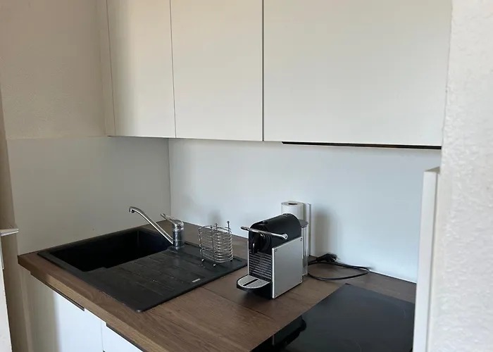3 Pers Avec Piscine, Parking, Balcon - Proche Et Commodites - Fr-1-793-29