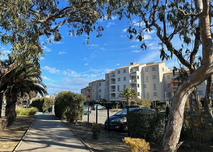 3 Pers Avec Piscine, Parking, Balcon - Proche Et Commodites - Fr-1-793-29 * Saint-Cyprien (Pyrenees-Orientales)